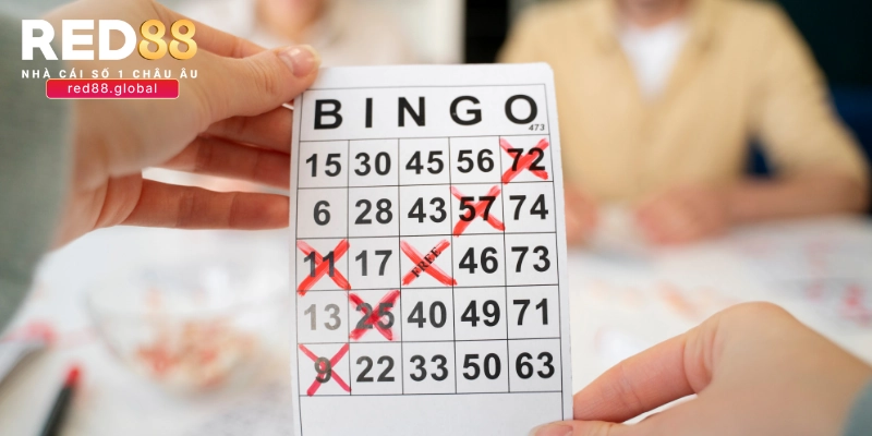 Tránh đặt tiền nơi đông người