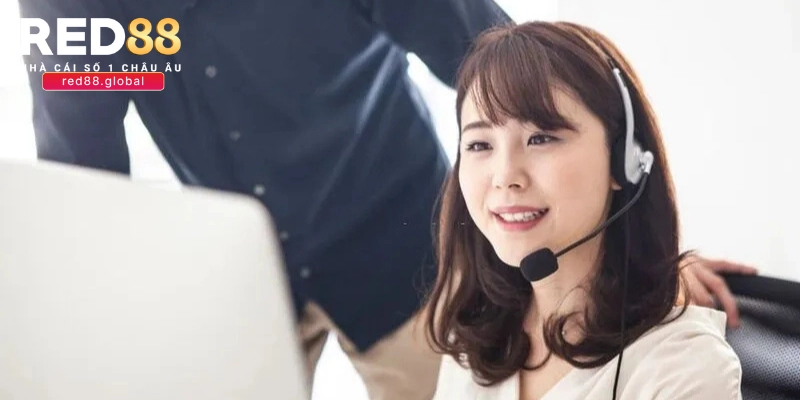 Gọi trực tiếp đến hotline